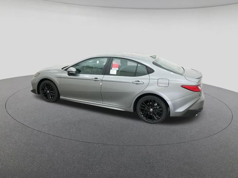 New 2026 Toyota Camry SE image 4