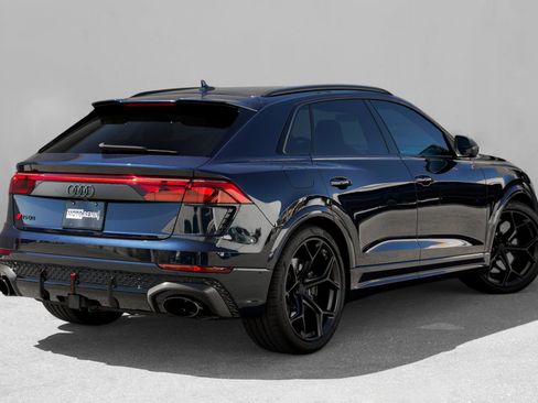 Used 2026 Audi RS Q8 performance AWD/4WD image 3