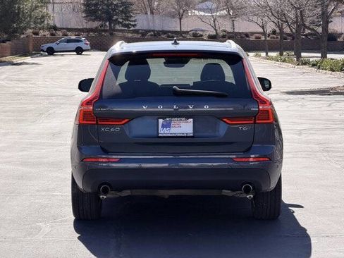 Used 2018 Volvo XC60 T6 Momentum w/ Convenience Package image 5
