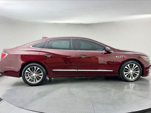 Used 2017 Buick LaCrosse Preferred FWD image 9