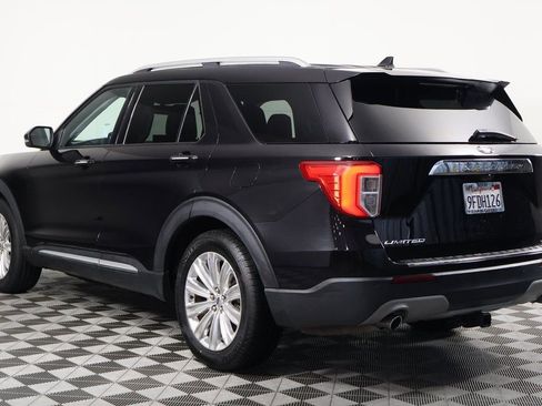 Used 2023 Ford Explorer Limited w/ Limited Technology Package image 6