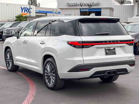 New 2026 Lexus TX 350 FWD image 2