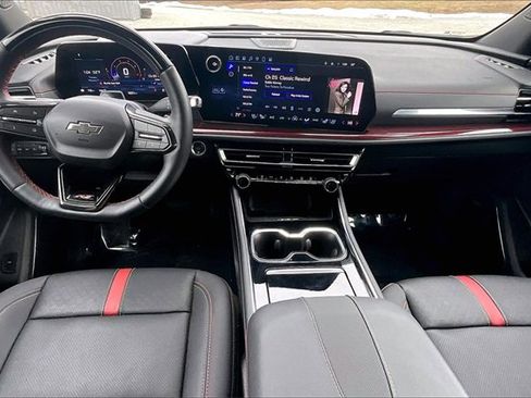 Used 2024 Chevrolet Traverse RS w/ LPO, Floor Liner Package image 15