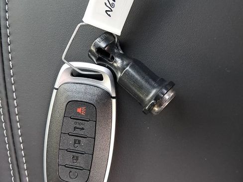 New 2026 Nissan Armada SL w/ Captain's Chari Seat Package image 30