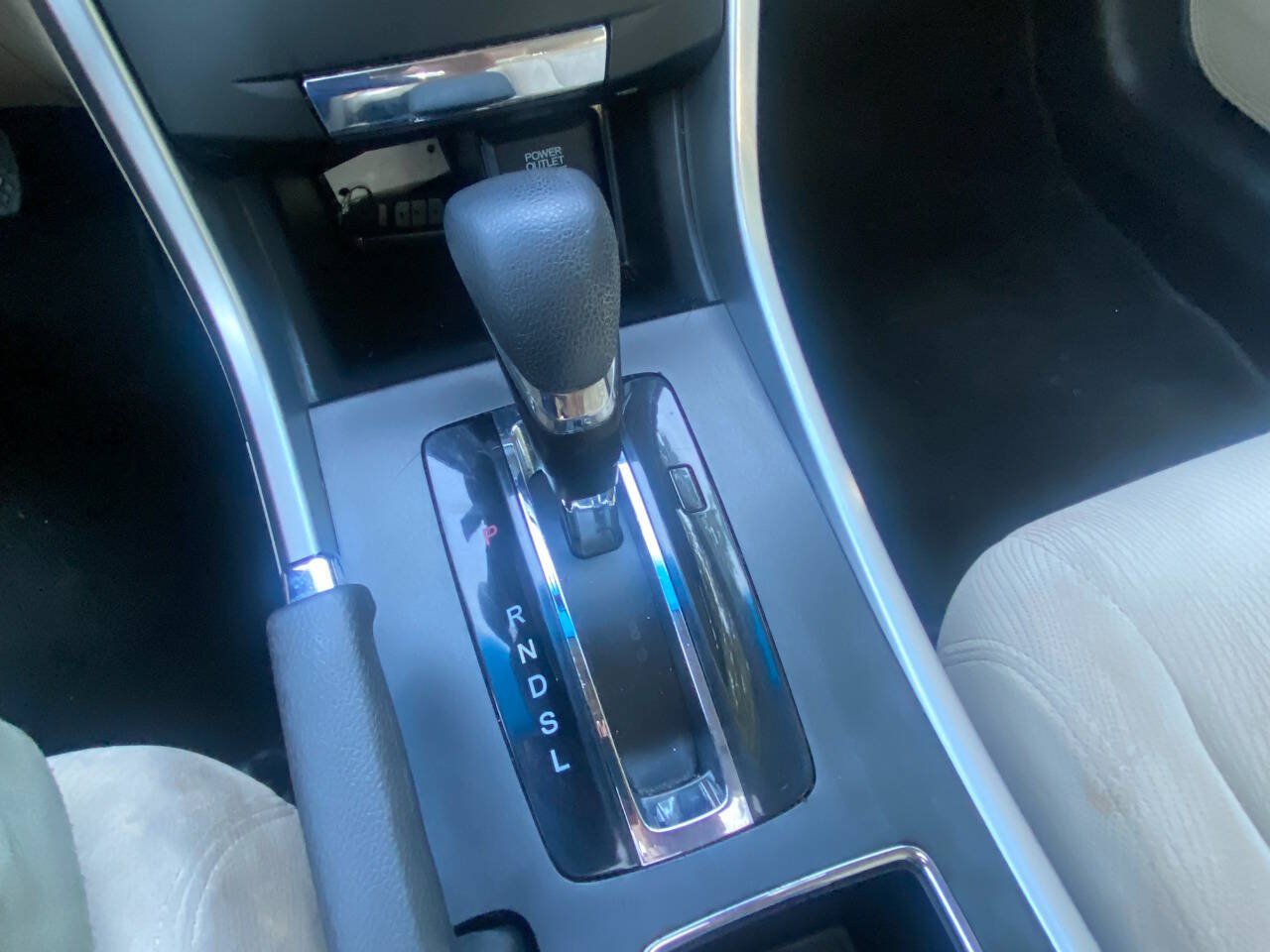 Used 2013 Honda Accord EX image 32