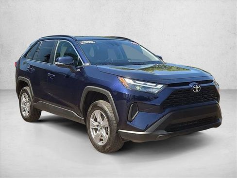 Used 2025 Toyota RAV4 XLE FWD image 3