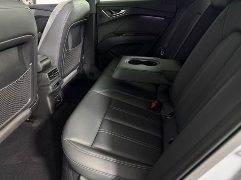 Used 2023 Audi Q4 e-tron Premium Plus w/ Premium Plus image 27