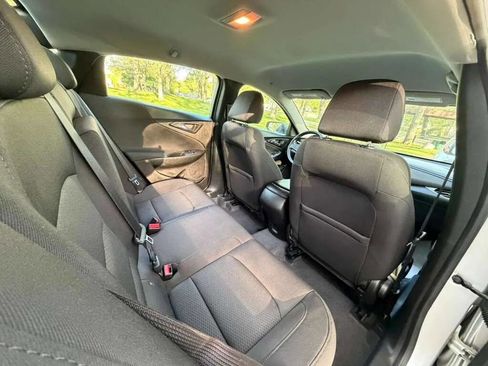 Used 2018 Chevrolet Malibu LS FWD image 17