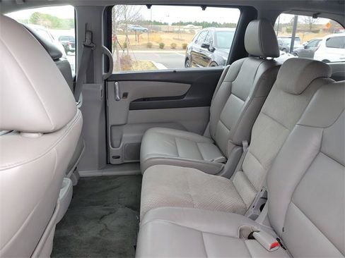 Used 2016 Honda Odyssey SE image 13