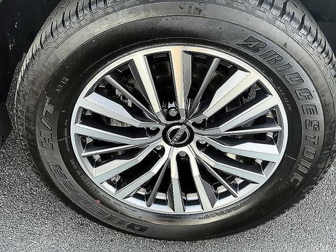 Certified 2024 Nissan Armada SL AWD/4WD image 8
