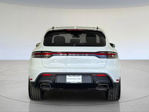 New 2026 Porsche Macan image 7