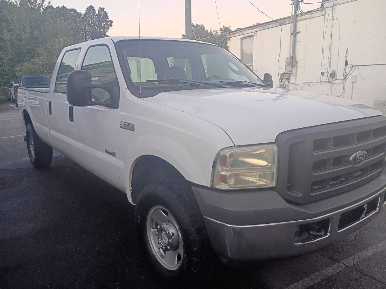 Used 2005 Ford F250 XL AWD/4WD image 5