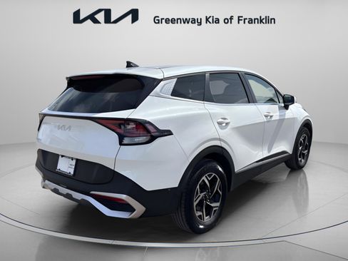 Used 2024 Kia Sportage LX image 7