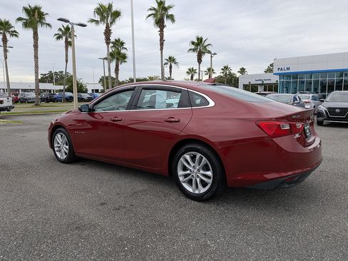 Used 2016 Chevrolet Malibu LT w/ Leather Package FWD image 5