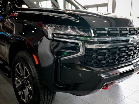 Used 2022 Chevrolet Suburban Z71 AWD/4WD image 10