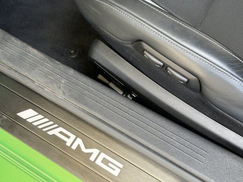 Used 2018 Mercedes-Benz AMG GT R image 16