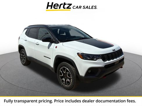 Used 2025 Jeep Compass Trailhawk AWD/4WD image 1