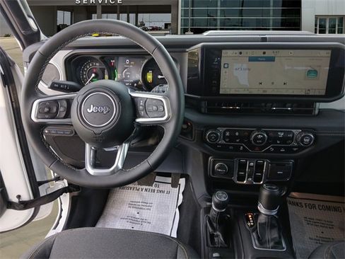 Used 2025 Jeep Wrangler Sahara 4xe w/ Safety Group image 10