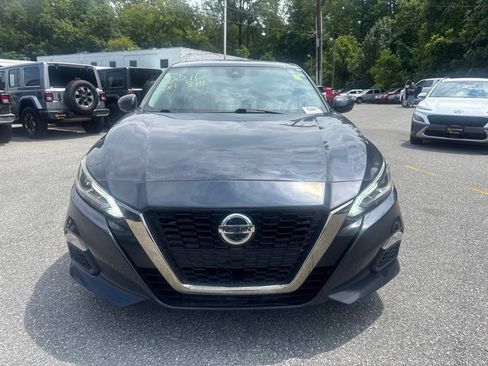 Used 2021 Nissan Altima 2.5 SV FWD image 2