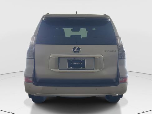 Certified 2022 Lexus GX 460 Premium w/ Premium Package image 9