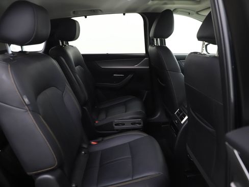 Certified 2024 MAZDA CX-90 3.3 Turbo w/ Preferred Plus image 12