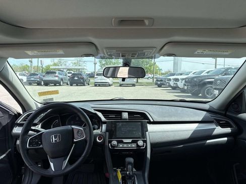 Used 2018 Honda Civic EX image 14
