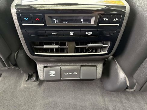 Certified 2025 Acura MDX SH-AWD image 25