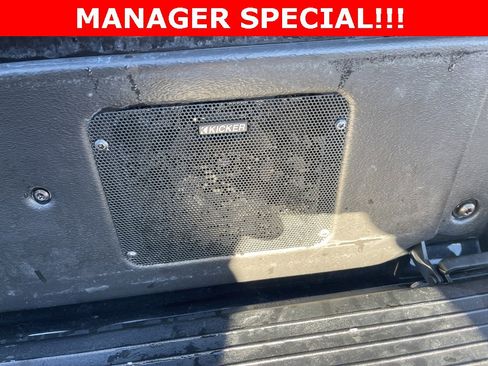 Certified 2022 GMC Sierra 2500 Denali w/ Denali Black Diamond Edition image 16