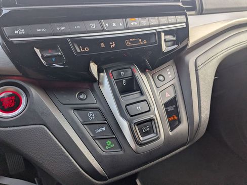 Used 2025 Honda Odyssey Sport-L image 18
