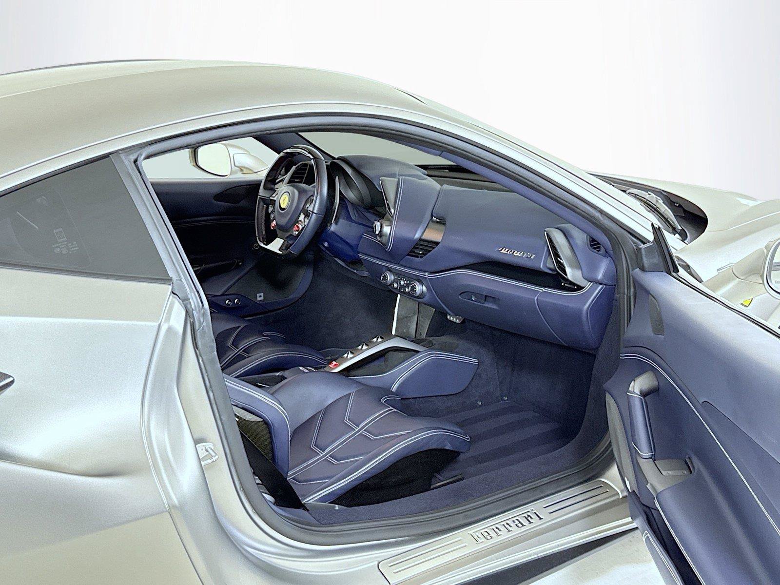Used 2016 Ferrari 488 GTB RWD image 22