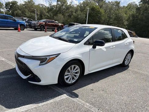 Used 2026 Toyota Corolla SE FWD image 5