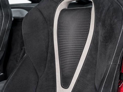 Used 2021 McLaren 765LT image 16