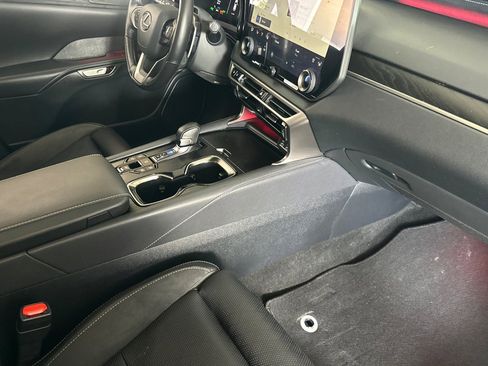 Used 2025 Lexus RX 450h AWD w/ Luxury Package image 13