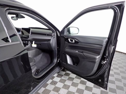 New 2026 Jeep Compass Latitude image 28