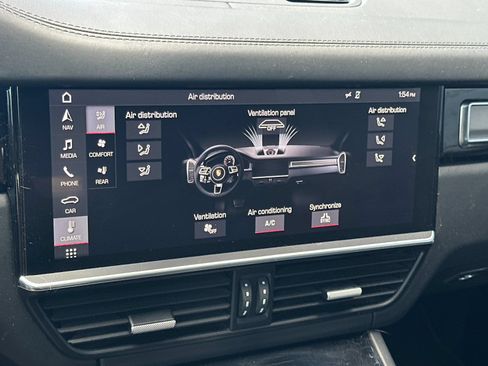 Used 2019 Porsche Cayenne Turbo AWD/4WD image 20