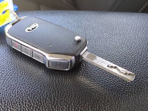 Certified 2021 Kia Forte LXS FWD image 25