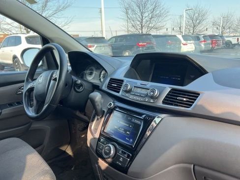Used 2016 Honda Odyssey SE image 36