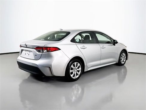 Used 2024 Toyota Corolla LE image 8