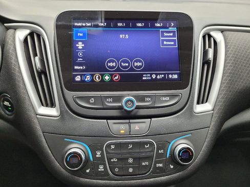 Used 2024 Chevrolet Malibu LT image 25