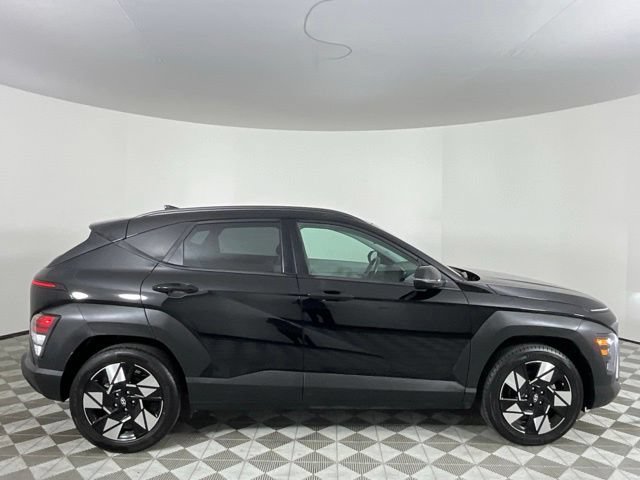 Used 2024 Hyundai Kona SEL FWD image 4