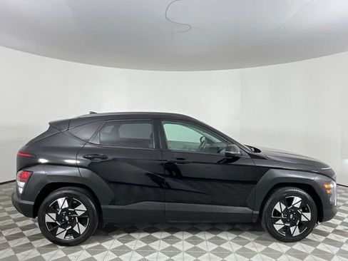 Used 2024 Hyundai Kona SEL FWD image 4