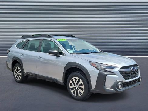 Certified 2024 Subaru Outback AWD/4WD image 2