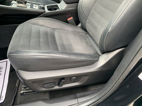 Used 2022 Mitsubishi Outlander SE image 10