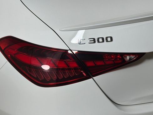 Used 2022 Mercedes-Benz C 300 Sedan image 25