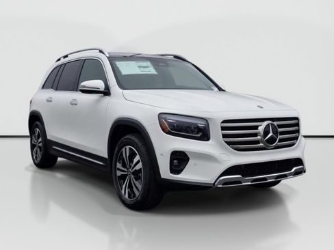 New 2026 Mercedes-Benz GLB 250 4MATIC image 8