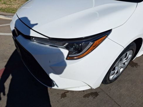 Used 2021 Toyota Corolla LE image 10