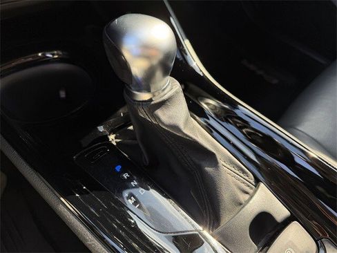 Used 2021 Toyota C-HR Limited image 19