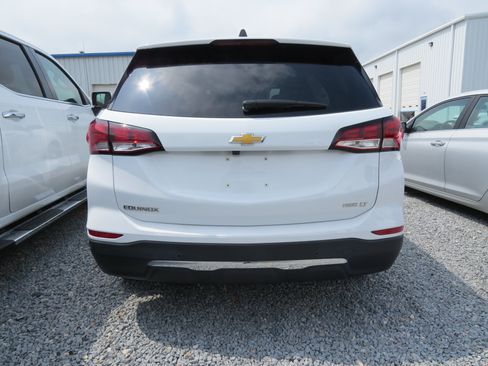 Used 2023 Chevrolet Equinox LT w/ Driver Convenience Package image 11