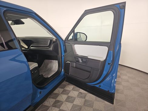 Used 2023 Rivian R1T Adventure image 18