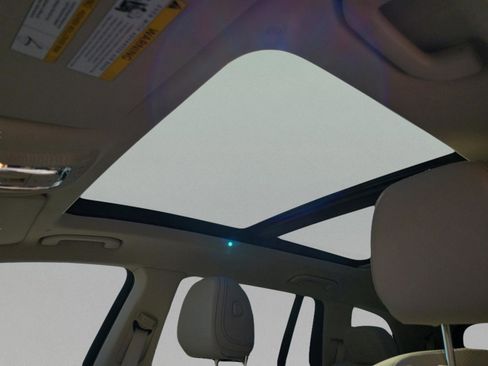 Certified 2025 Mercedes-Benz GLS 450 4MATIC image 23